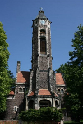 Hrob, kostel Vzkříšení