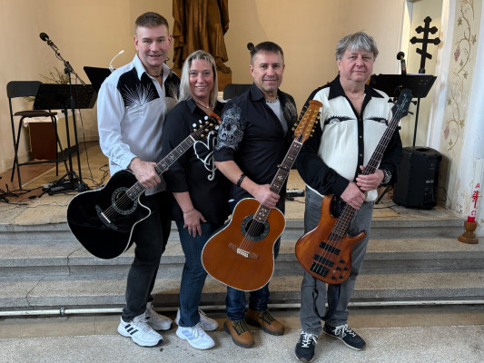 Hudební skupina Folk Band / Autor fotografie: Lenka Jozífová