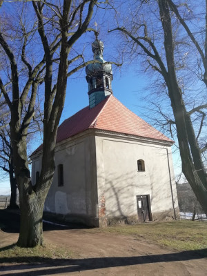 Kaple sv. Anny / Fotografie s novou střechou