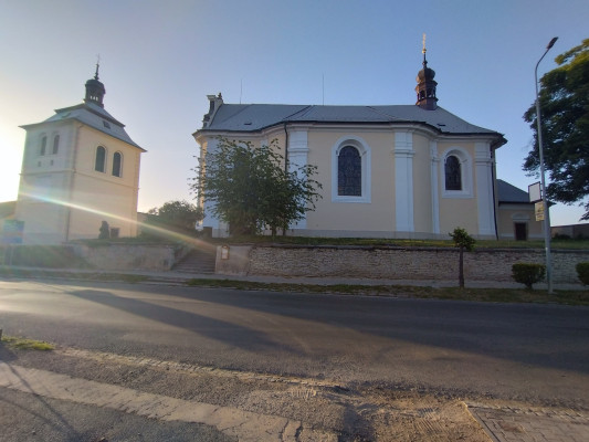 Kostomlaty nad Labem, kostel sv. Bartoloměje