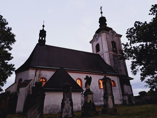 Kostel sv. Václava v Ratboři / Autor fotografie: Vladimír Srb