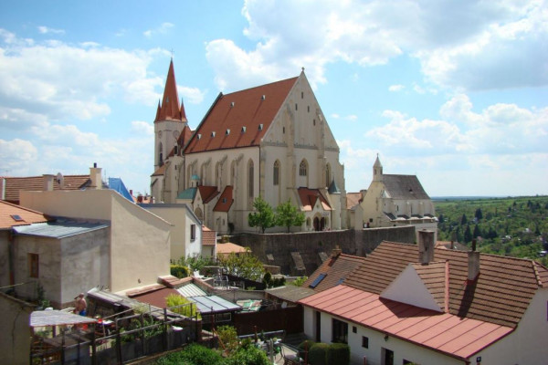 Znojmo, kostel sv. Mikuláše / Znojmo, kostel sv. Mikuláše