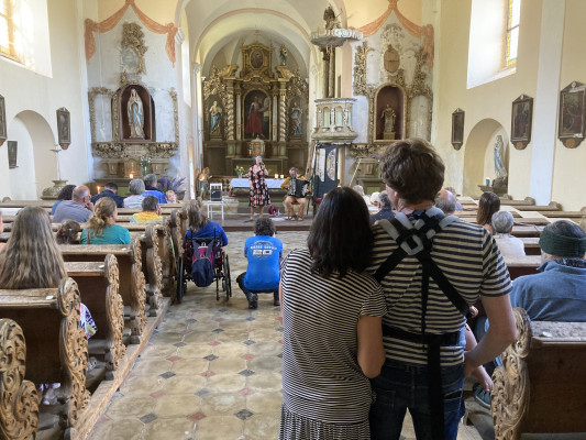 Domaslav, kostel sv. Jakuba Většího