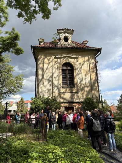 Prohlídka hřbitova / Autor fotografie: Markéta Vyhnánková
