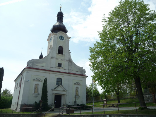 Suchdol-Jednov kostel Navštívení Panny Marie  / foto kostela