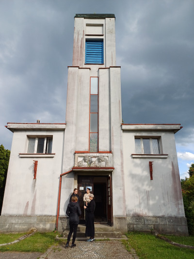 Bílá Třemešná, Sbor Jana Amose Komenského 