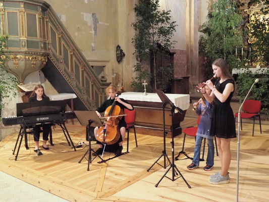 Kralovice, kostel sv. Petra a Pavla