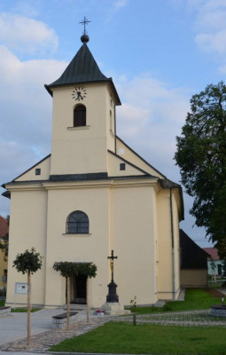 Benešov u Boskovic, kostel Povýšení sv. Kříže