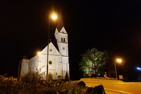 ID 7131 – Bezděkov, kostel sv. Václava / západní průčelí s věží / Autor fotografie: Petr Hajčiar