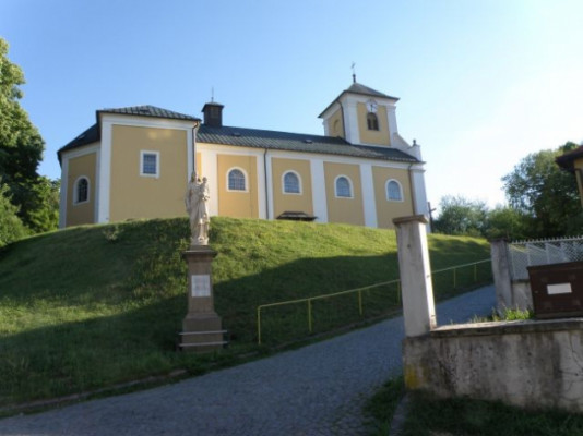 kostel sv. Petra a Pavla / kostel sv. Petra a Pavla,  Želechovice