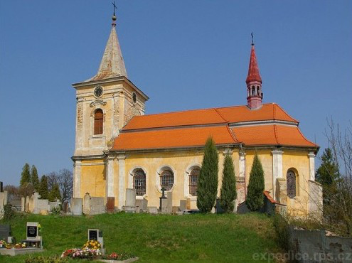 Hrubý Jeseník, kostel sv. Václava, hřbitov