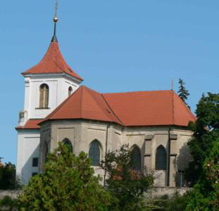 Sadská, kostel sv. Apolináře