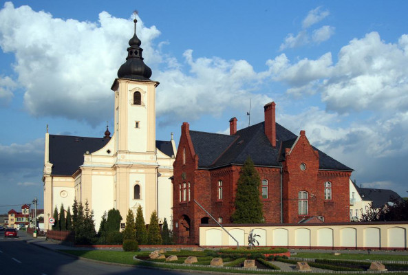 Píšť, kostel sv. Vavřince a Mariánské poutní místo Panny Marie Częstochovské