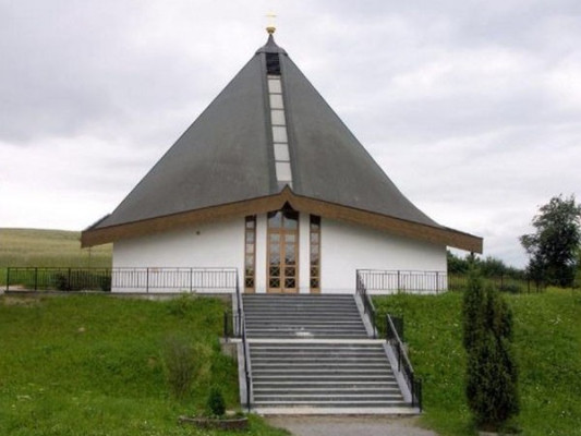 Březina u Křtin, kostel Panny Marie Matky církve