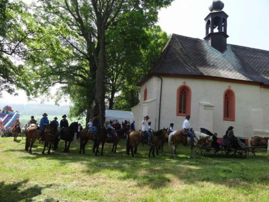 Nýrsko-Uhliště, kostel svatého Linharta