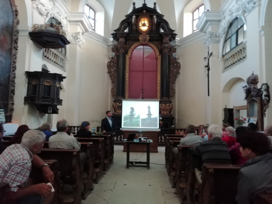 Velemín-Milešov, kostel sv. Antonína Paduánského